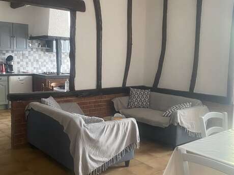 Mme DEBRUYNE Angélique