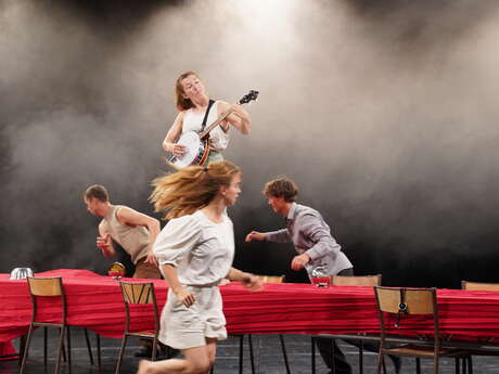 Il va pleuvoir - Galapiat Cirque / Collectif I.V.P