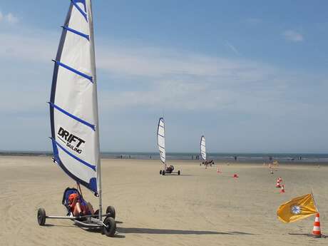 Initiation au char à voile sur la Côte d’Albâtre