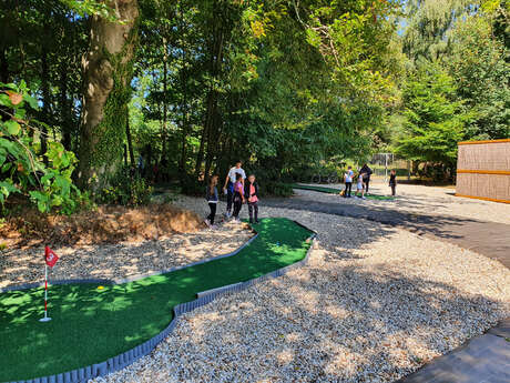 Mini-golf - Parc forestier de Montgeon