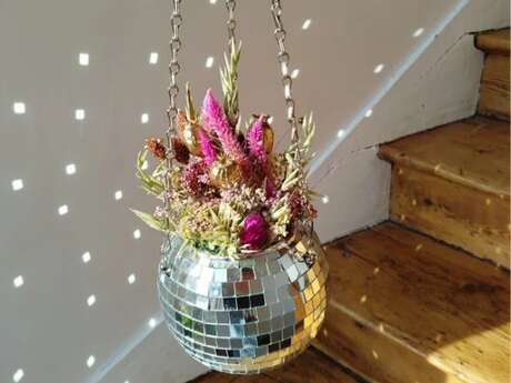 Atelier pot boule disco fleurie
