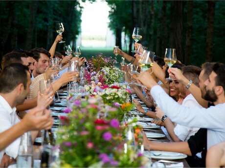 Repas partagé entre voisins