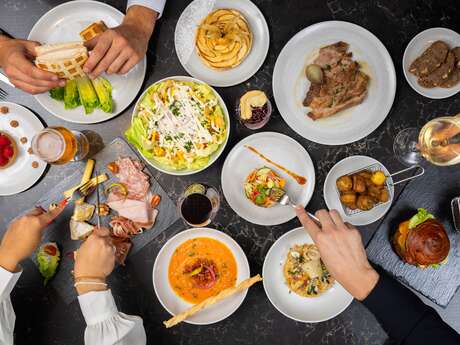 Anniversaire Hyatt Place : Brunch, yoga, visite commentée
