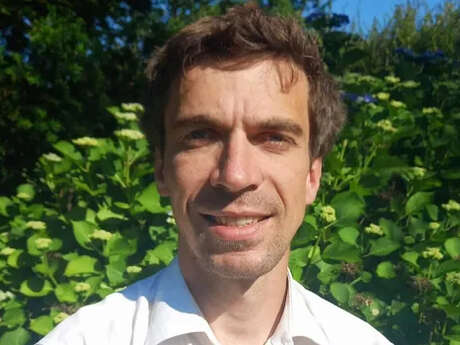 Conférence : Équilibre et chaos - une exploration physique et expérimentale