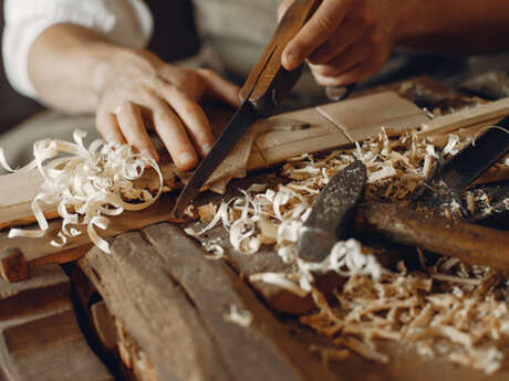Atelier créatif : Création d’objets en bois naturel