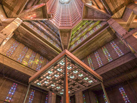 Visite : L’Église Saint-Joseph fait des bulles !