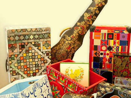 Exposition : 26 ans de fleurs de bois