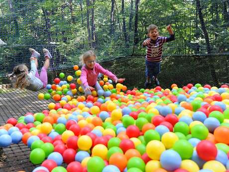 Espace filets suspendus Parc Aventure Chantemerle