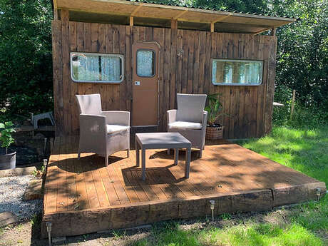 Sous les grands chênes