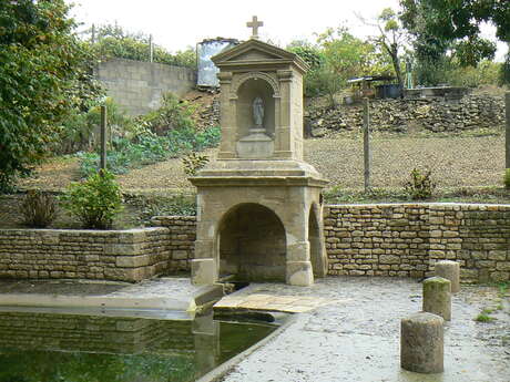 Les apéros-patrimoine du mardi !  De la fontaine à l'église Notre-Dame de Charzais