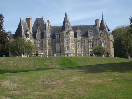 Salle du Château de Lancheneil