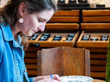 Jeudi du savoir-faire : Visite de l'atelier Vézanne - Bijoux en faïence