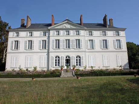 Château de la Roche-Noyant