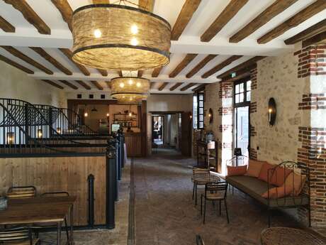 Salon de thé du château de Montmirail