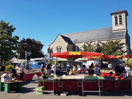 MARCHÉ JEUDI ET DIMANCHE A GUECELARD