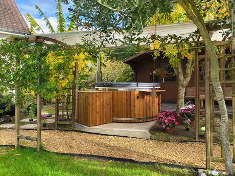 Le Macao du Loir ( sur la propriété de La Girouardière )