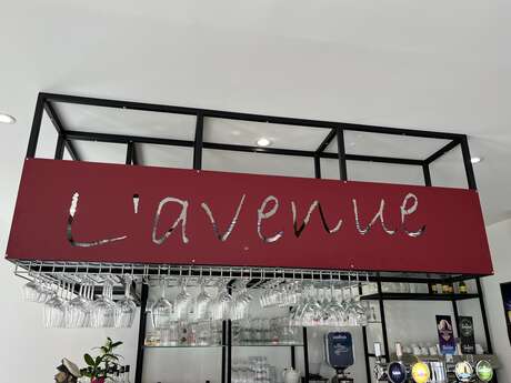L'AVENUE