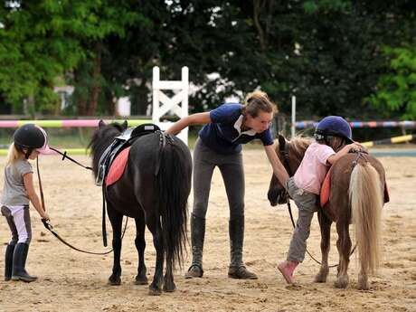 EQUITATION : CENTRE ÉQUESTRE DU CHATEAU