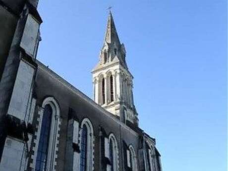 Église Saint-Aubin - Le Louroux-Béconnais
