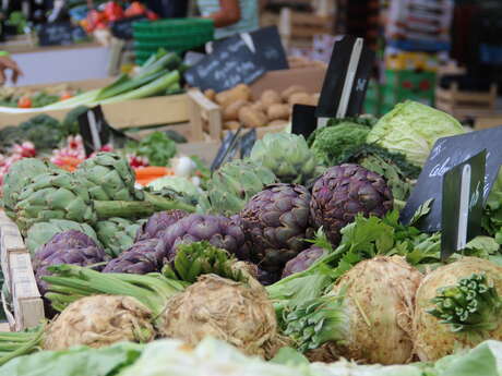 Marché de Port-Brillet le dimanche