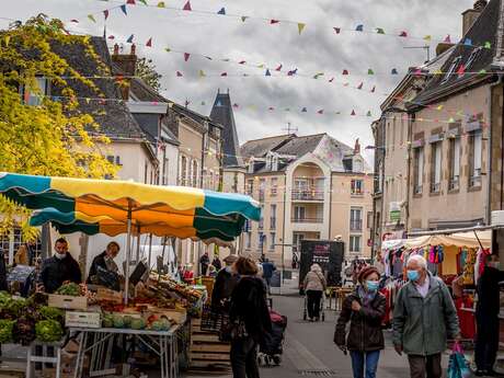 MARCHÉ D'EVRON