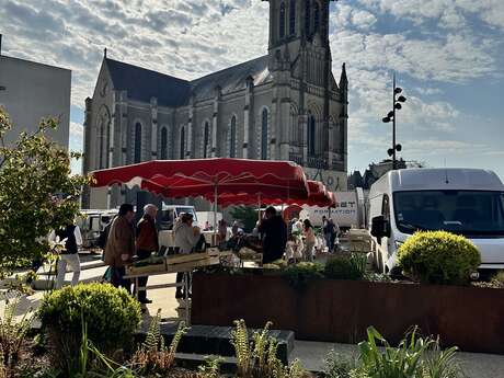 Marché de Changé