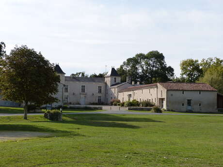 AIRE DE PIQUE-NIQUE - PARC DU VIGNAUD