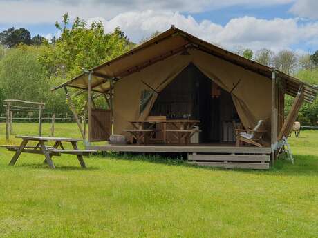 Lodge à la ferme équestre des Bleuets