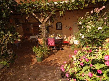 LE NOYER A TERTOUS GUESTROOMS