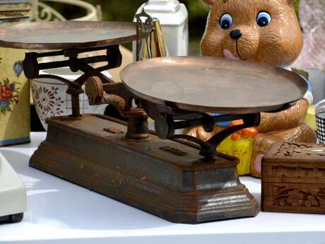 Vide-grenier - Grez-Neuville