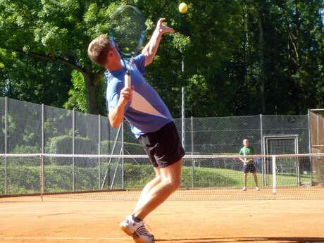 TENNIS : TENNIS D'AILLIERES BEAUVOIR