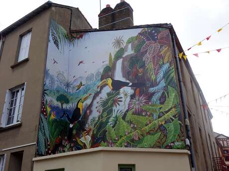 La Cascade aux Toucans, fresque d'Alain Thomas