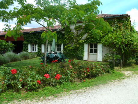 Gîtes du Loigis de Bourseguin "Lavandes" et "Magnolias"