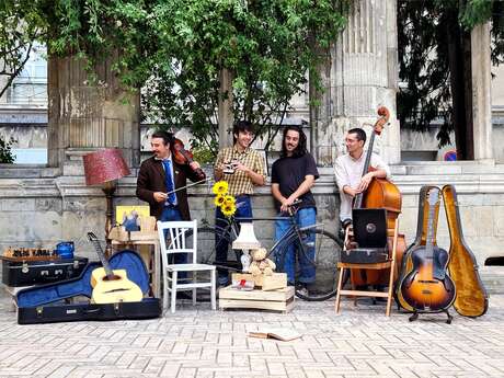LE GRAND BAZAR