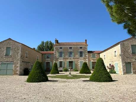 Le Logis Des Buis - meublé "L'Atelier"