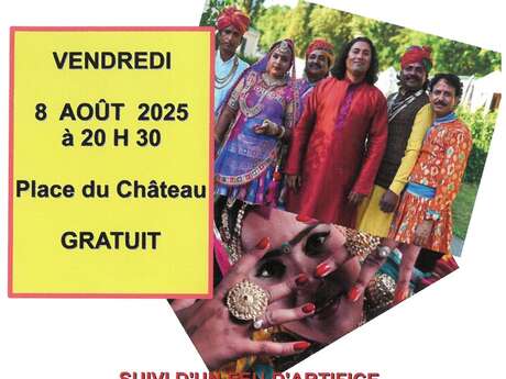 Danse folklorique et feu d'artifice