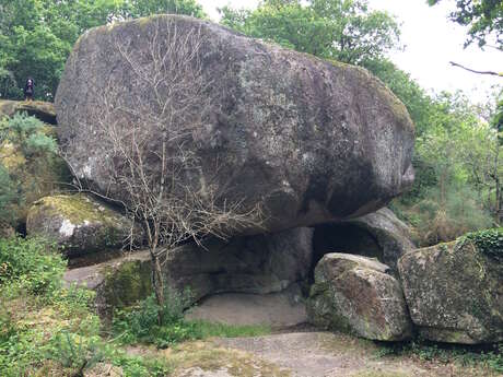 L'Abri de la Roche aux Fées