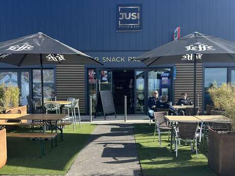 JUSI Presse & Bar