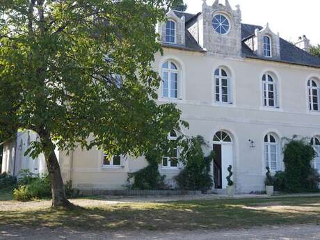 Domaines du Moulin Authier : Meublé Le Prieuré de Coussac-Bonneval – Gîte 1