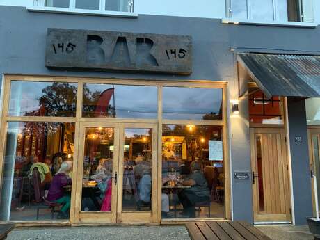 Bar restaurant Le 145
