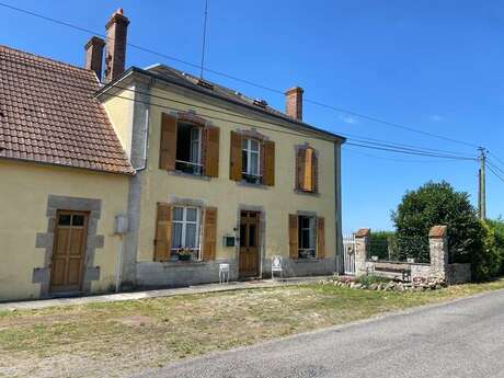 Meublé de tourisme La maison jaune