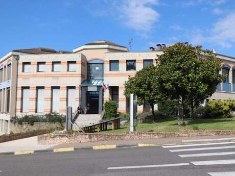 Bibliothèque Municipale Robert Margerit d'Isle