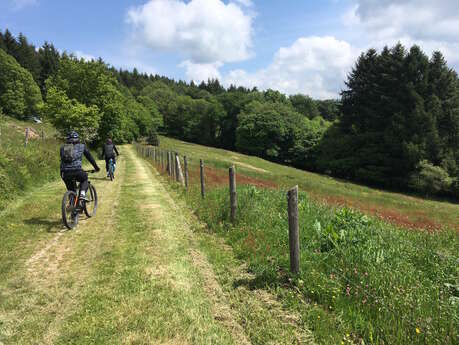 Espace VTT-FFC des Monts de Blond - Association Escapade au pays des Monts de Blond