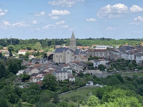 Point de vue sur le village de Châteauponsac