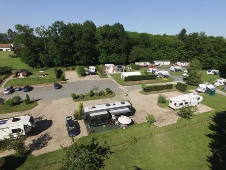 Aire de camping-car Parc Verger