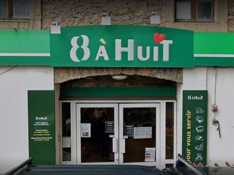 HUIT A HUIT
