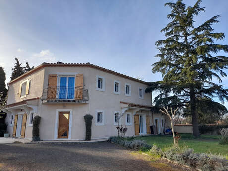 VILLA CYPRÈS