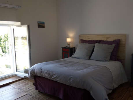 VIGNERONNE - CHAMBRE AUTAN