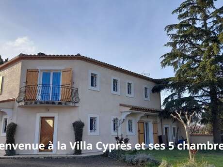 VILLA CYPRÈS