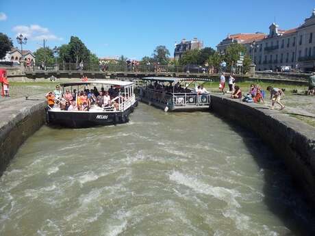 BATEAU PROMENADE LOU GABARET